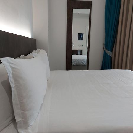 Phi Hotel Milano Baranzate Dış mekan fotoğraf